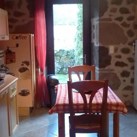 بيت للعطل De L'abreuvoir Vic-sur-Cère