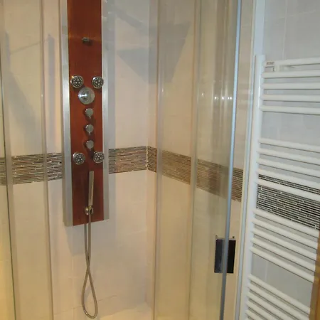 De L'abreuvoir بيت للعطل